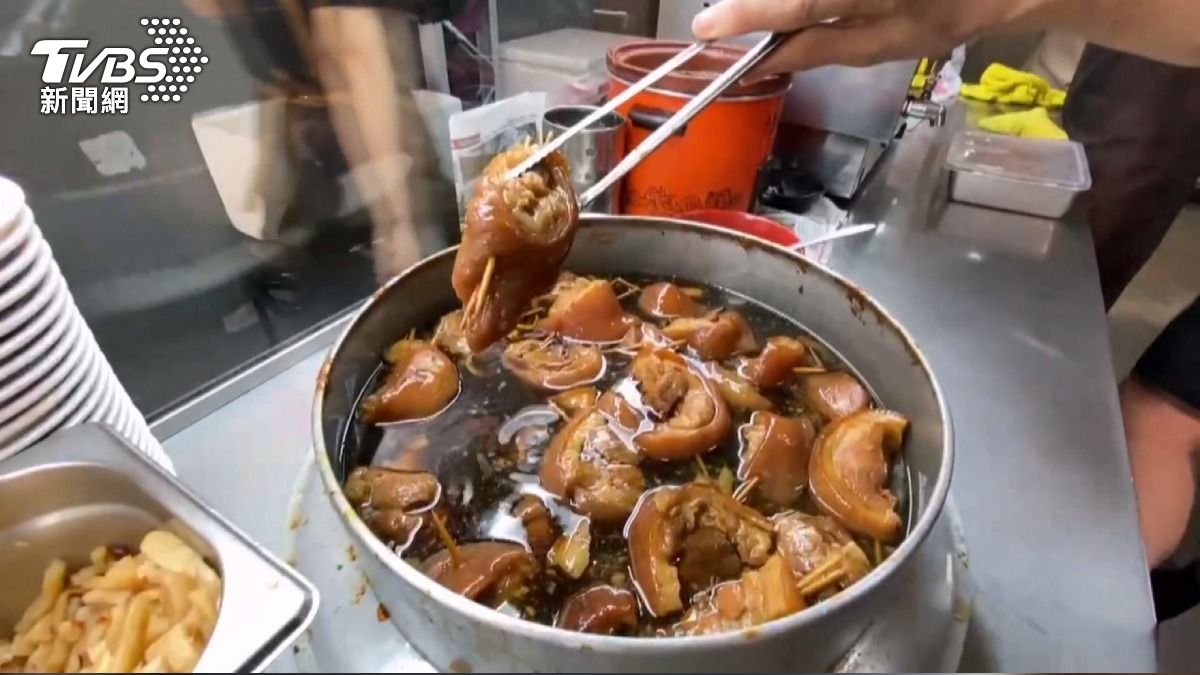 非洲豬瘟襲擊彰化!爌肉飯店「最後一鍋」賣光 業者推滷雞腿救急。(圖/TVBS)