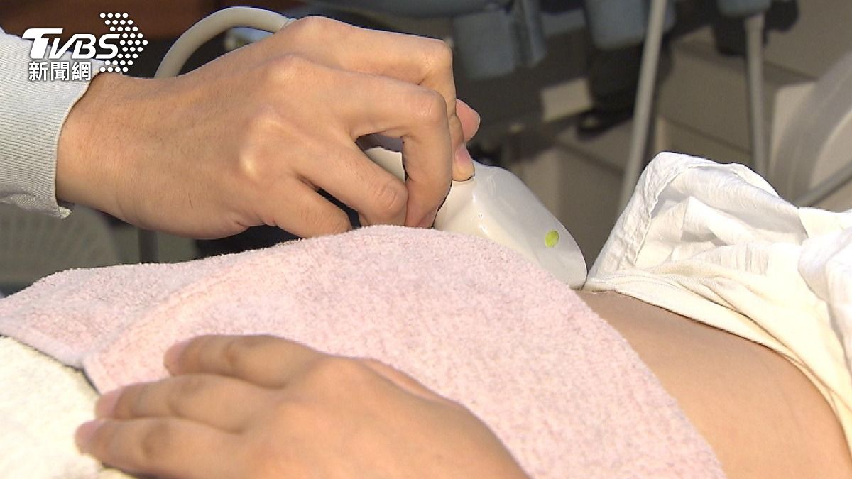膽結石!若反覆劇烈疼痛.發燒 醫師:應切除膽囊 (圖/TVBS)