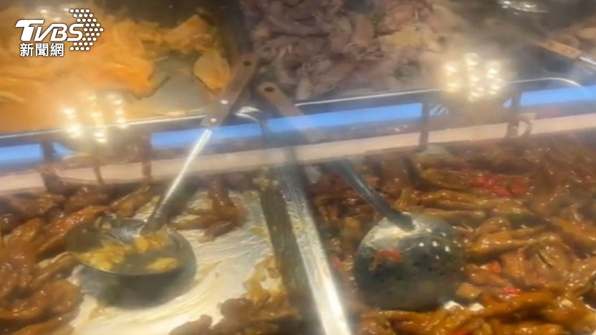 饒河街某攤商被發現,有領取補助,但實際無法使用電子支付。(圖/TVBS)