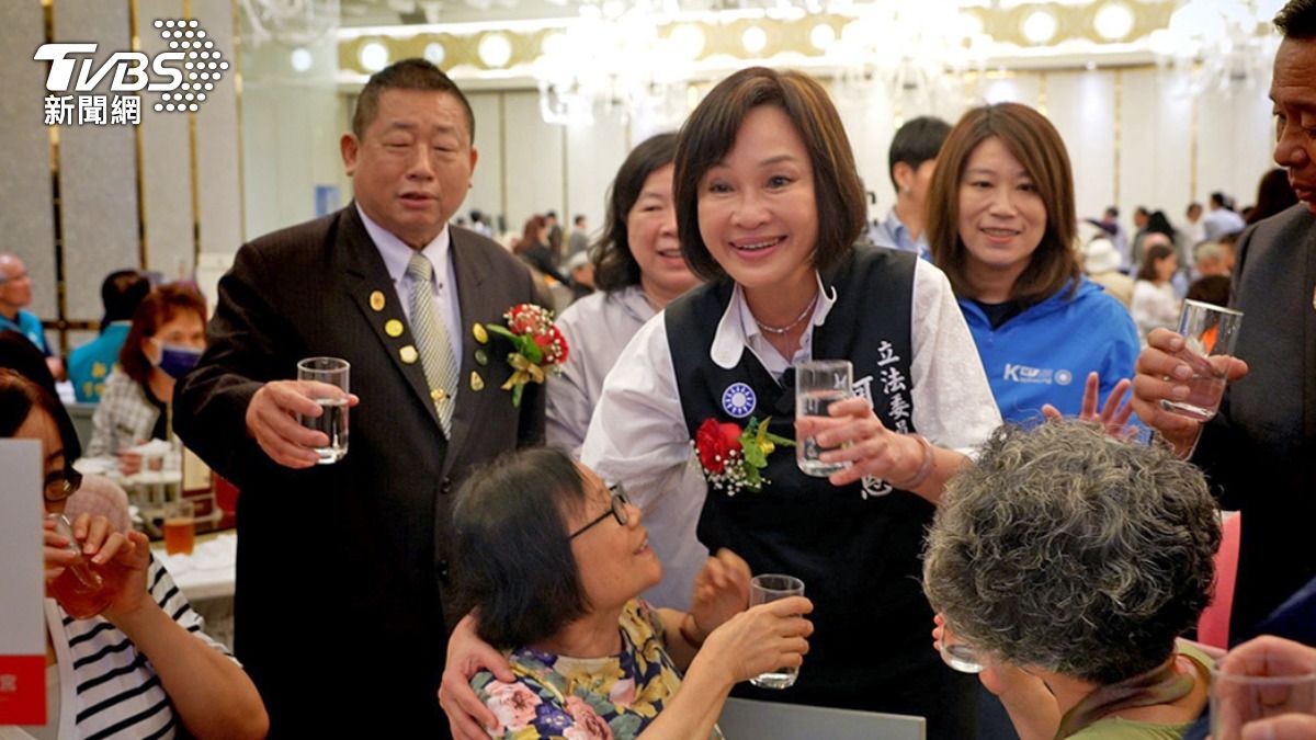 柯志恩提前動員強化在地連結，直接點名主要對手是邱議瑩或賴瑞隆。（圖／TVBS）