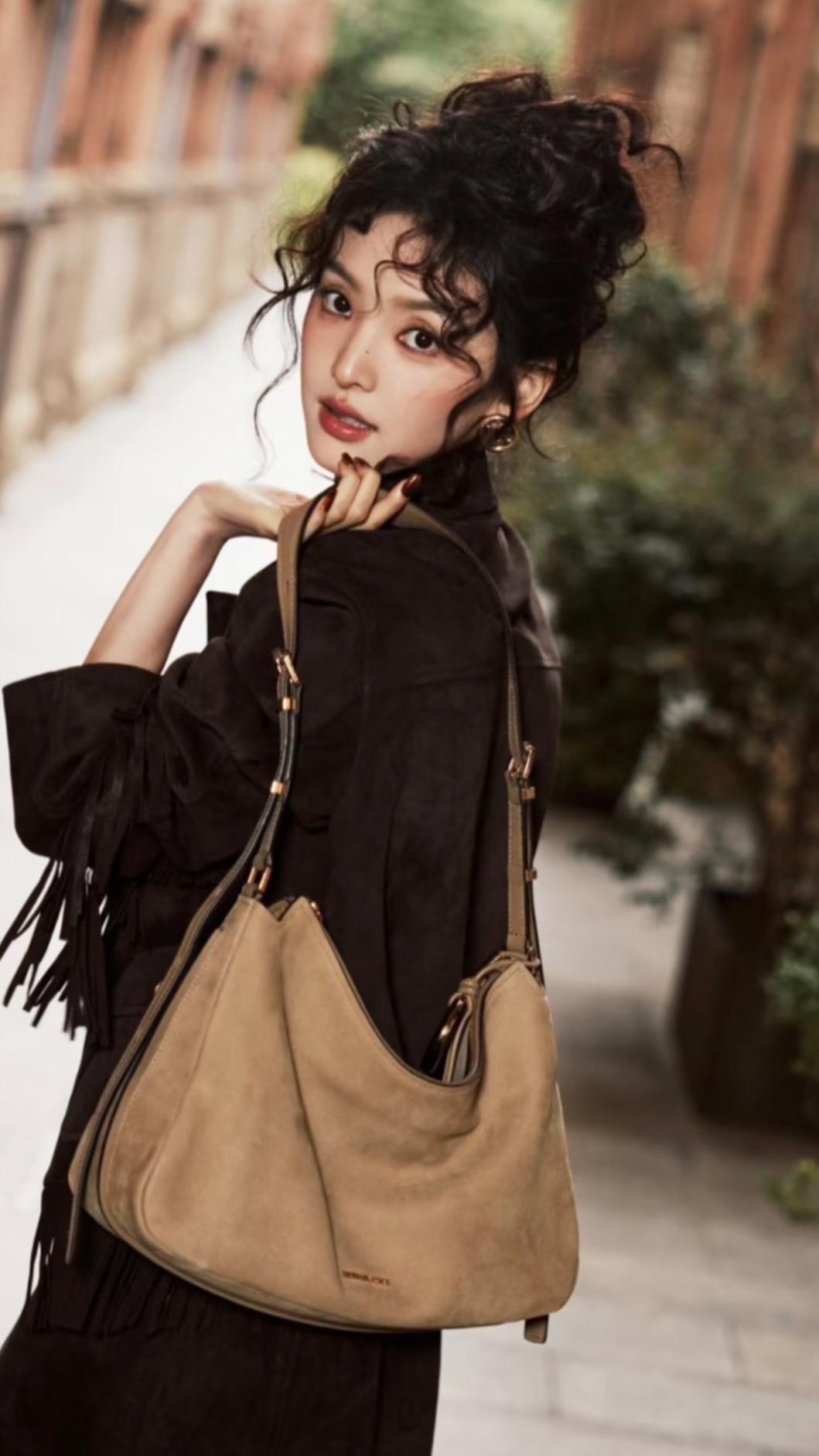 Michael Kors Nolita 流浪包。(圖/翻攝自小紅書)