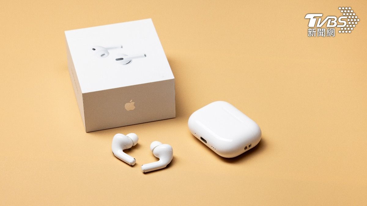 AirPods Pro 3傳出使用者聽到「靜電聲」的災情。（示意圖／達志影像shutterstock）