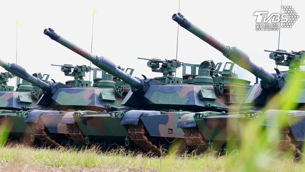 我向美方採購被稱為「地表最強戰車」的M1A2T戰車去年在新竹湖口基地舉行成軍典禮。（圖／潘建樺攝）
