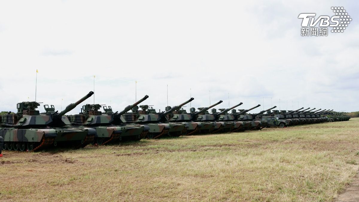 我向美方採購被稱為「地表最強戰車」的M1A2T戰車,今(31)日在新竹湖口基地舉行成軍典禮。(圖/潘建樺攝)