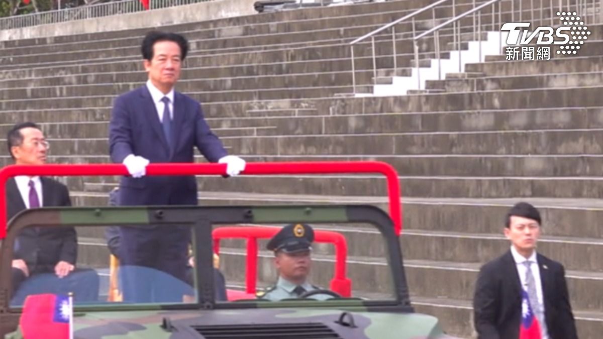 國軍第一支M1A2T戰車營成軍，31號上午，總統賴清德親自主持典禮並校閱。(圖/TVBS)
