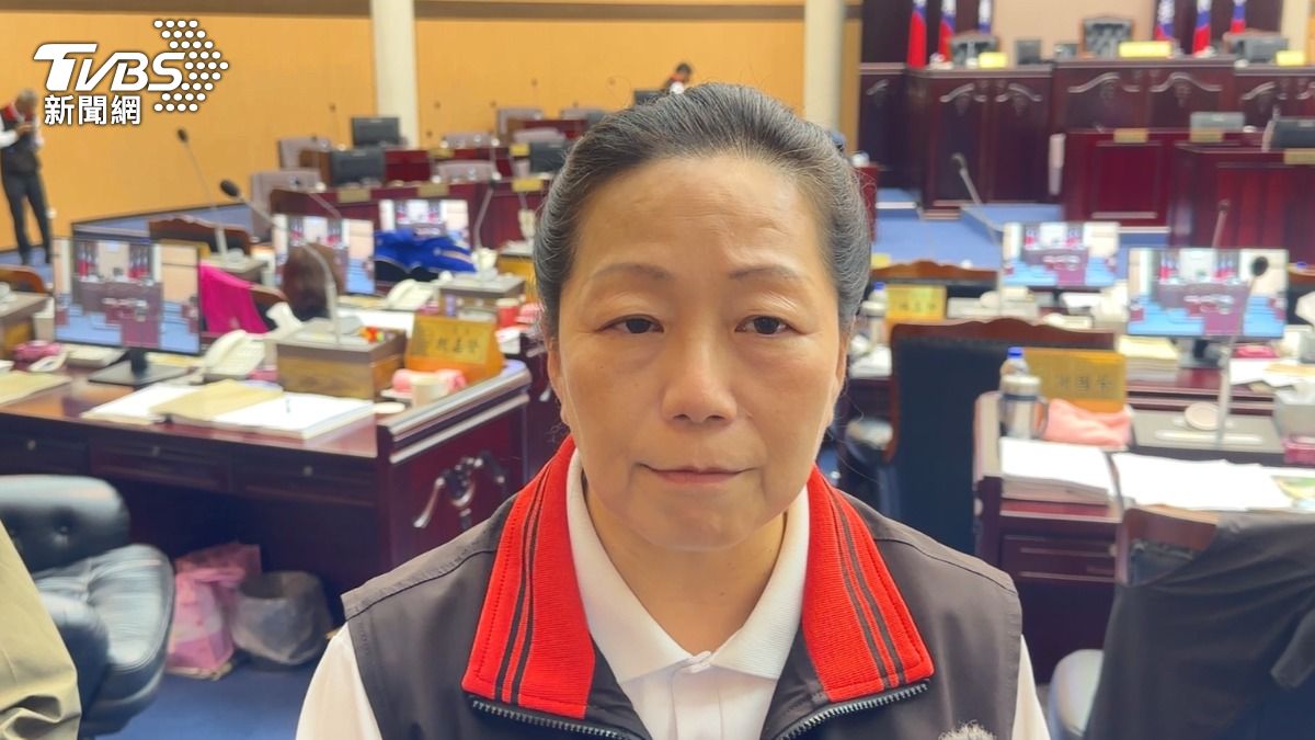 重建300億通過,徐榛蔚說感謝,議員質疑執行力。(圖/TVBS)