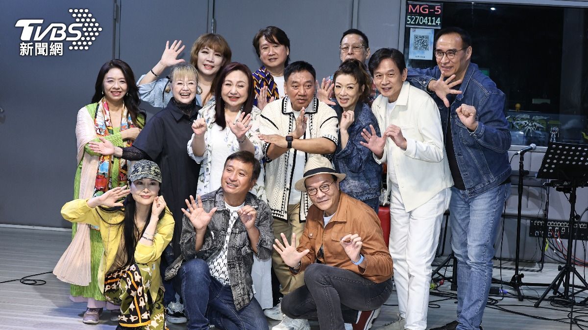 施孝榮、鄭怡等人今一起為民歌演唱會彩排。(圖/張哲鳴攝)