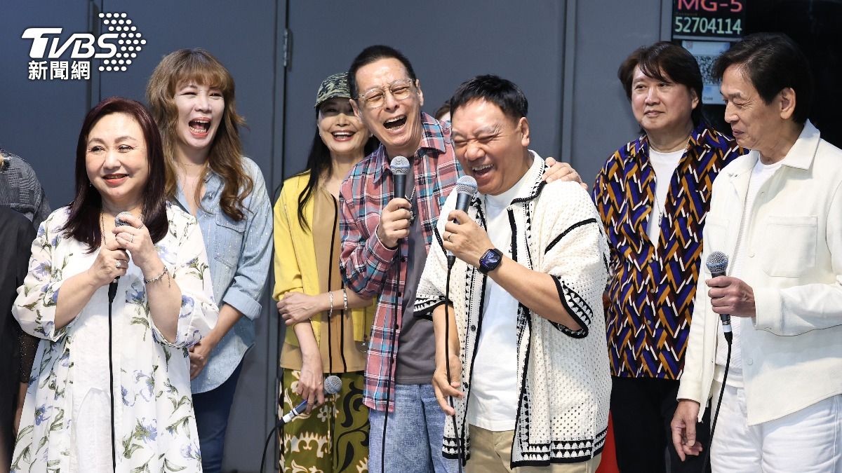 施孝榮等人開心彩排,狀態相當好。(圖/張哲鳴攝)