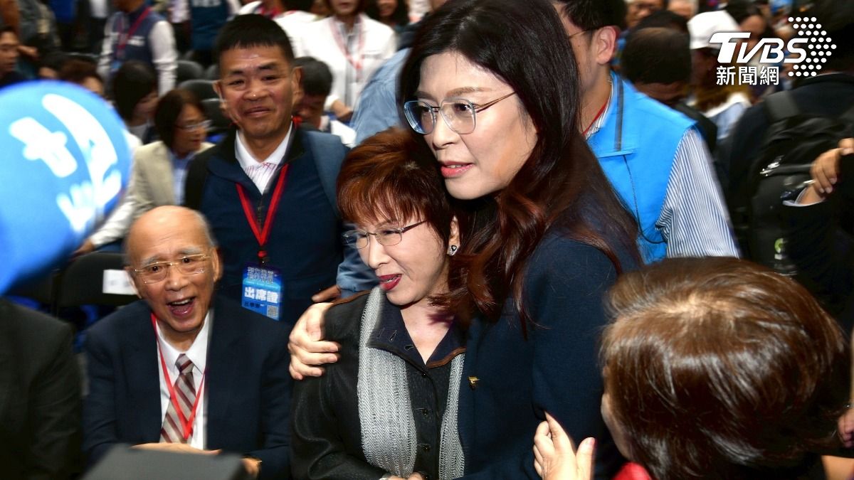 鄭麗文稱「普丁不是獨裁者」炸鍋 蕭旭岑揪1事:怎不指責川普