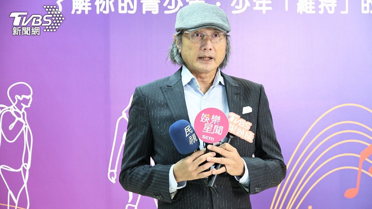 包小柏和數位女兒聯手準備老婆的生日驚喜。（圖／張哲鳴攝）