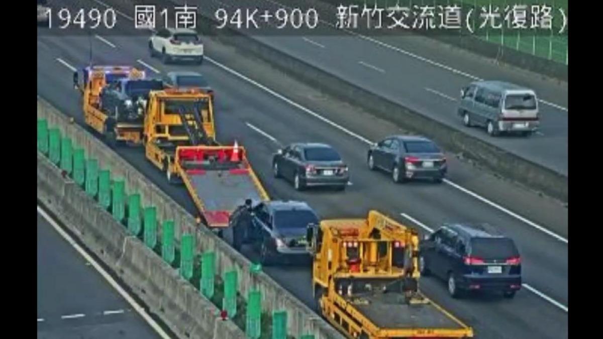 31日下午3點多,地點位於國道中山高北上94公里新竹路段。(圖/國道即時影像)
