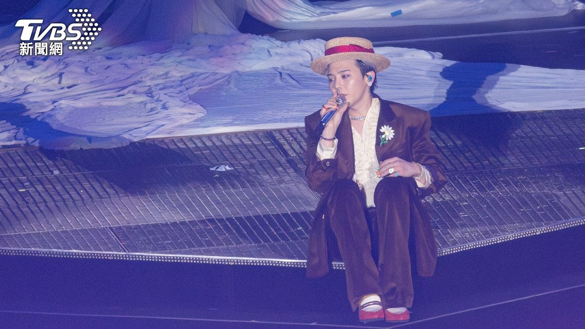 直擊/BIGBANG回歸時間確定!GD感性喊「我不孤單」全場暴動