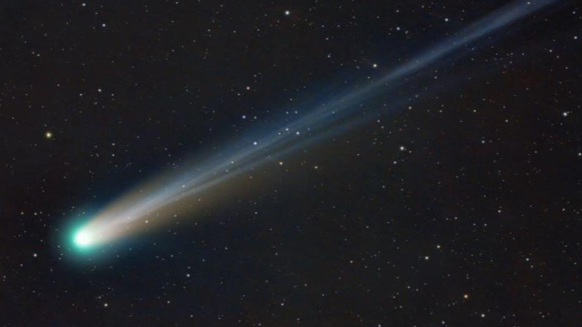11月星空盛宴登場!超級滿月、萊蒙彗星、獅子座流星雨輪番亮相