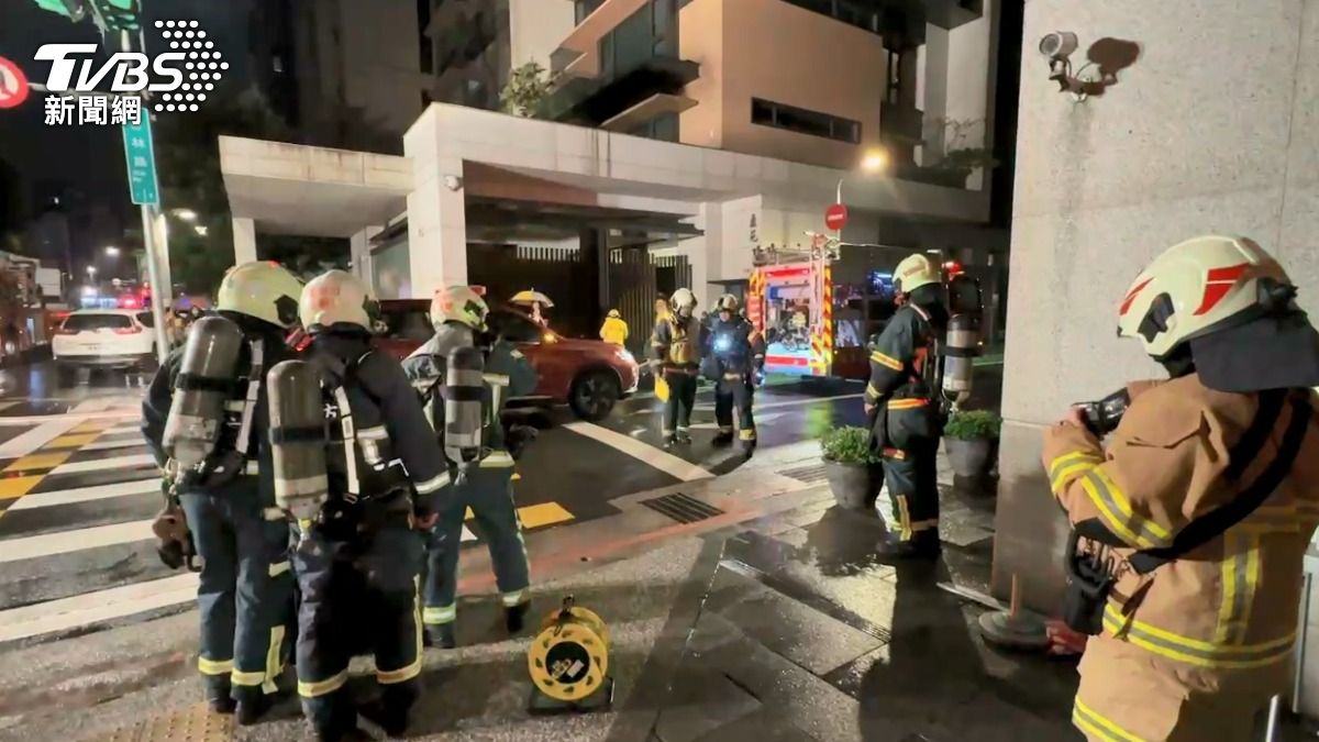 北市中山區高級住宅大樓火災 地下3樓狂冒煙3小時撲滅