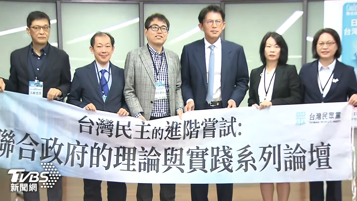 館長見五星旗嗨喊「我們中國越來越強」 黃國昌:我沒聽他怎講
