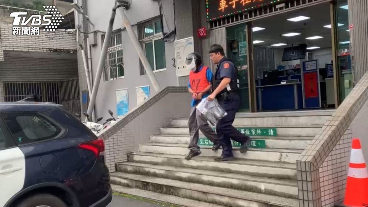 醉男攜螺絲起子闖客運恐嚇,遭警方移送法辦。(圖/TVBS)