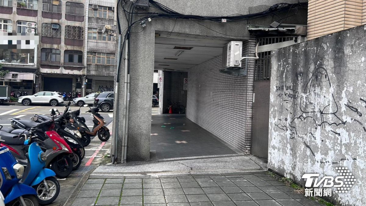 快訊/北市1男突倒臥路旁 警消到場已死亡