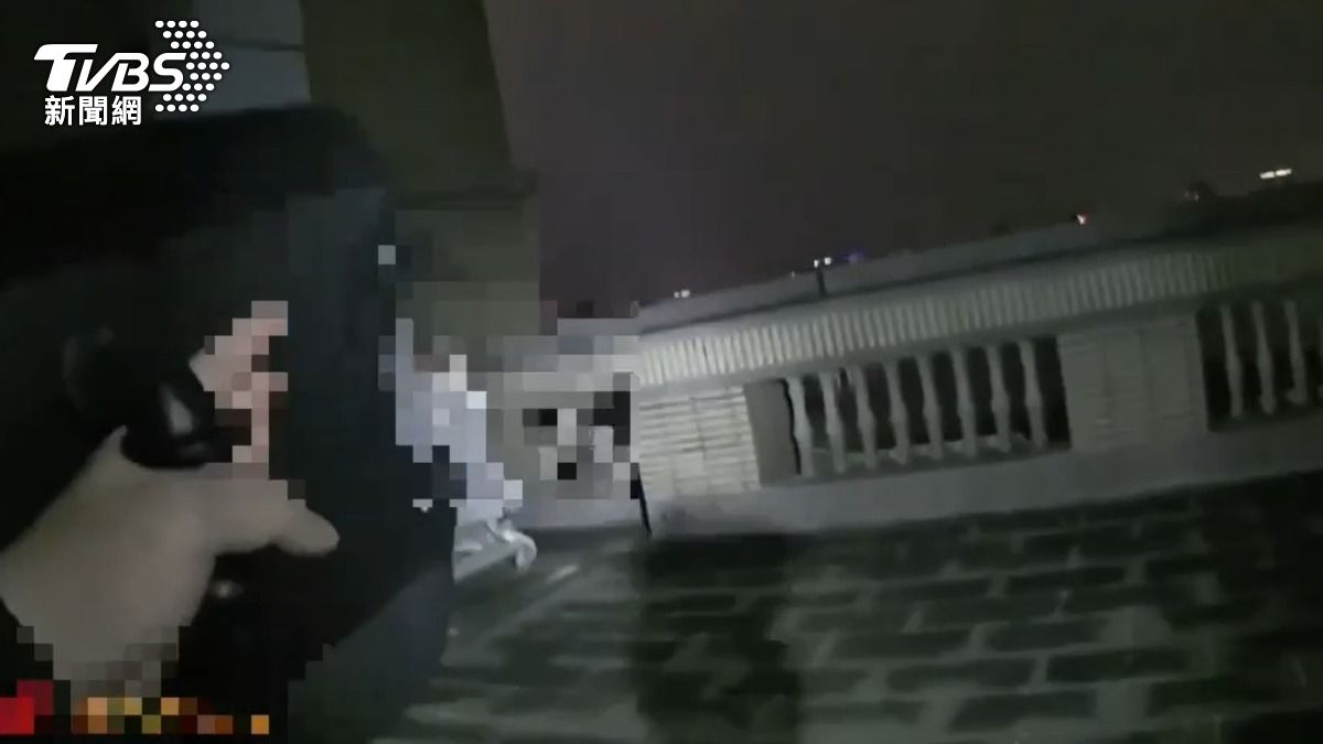 退役軍人不滿被分手…闖三重社區砍姊妹後墜樓亡 對峙畫面曝