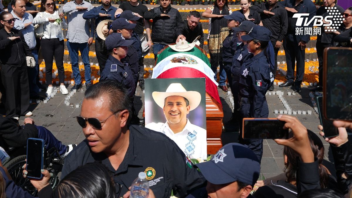 亡靈節遭當眾槍殺!墨西哥市長曾籲打擊犯罪 身中7槍慘死