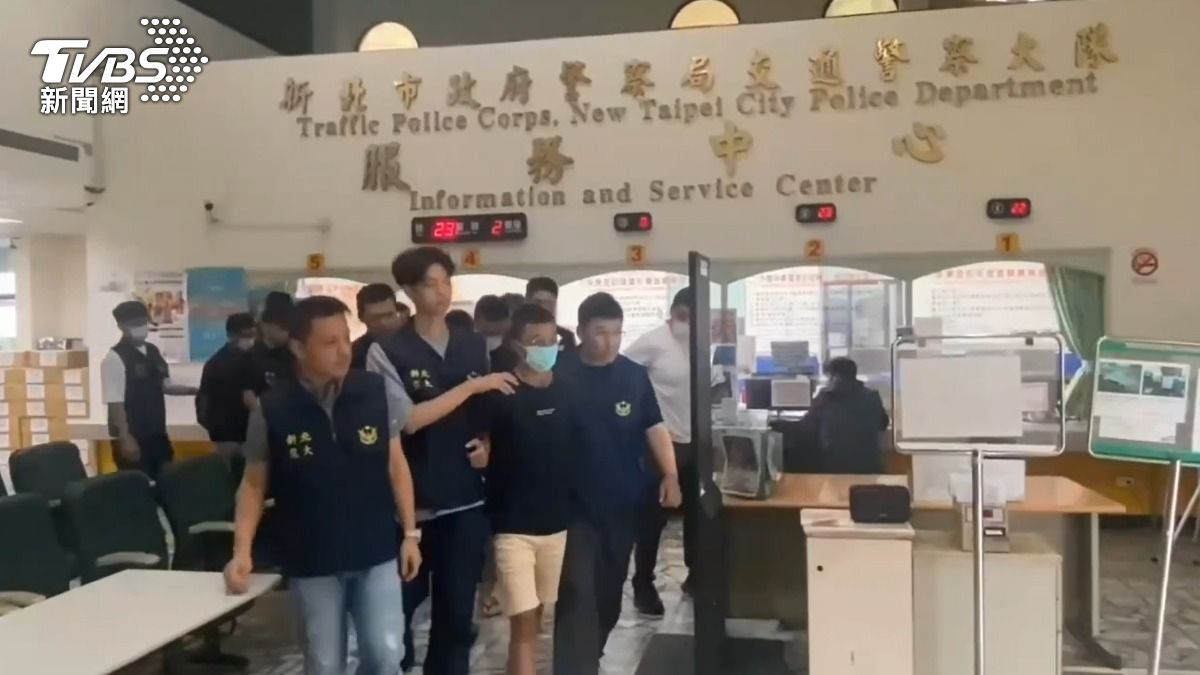 警方循線逮捕11名飆車族。(圖/TVBS)