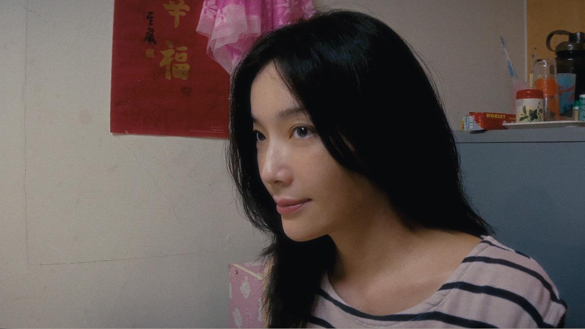 蔡淑臻在片中飾演一名在夜市討生活的單親媽媽。(圖/光年映畫提供)