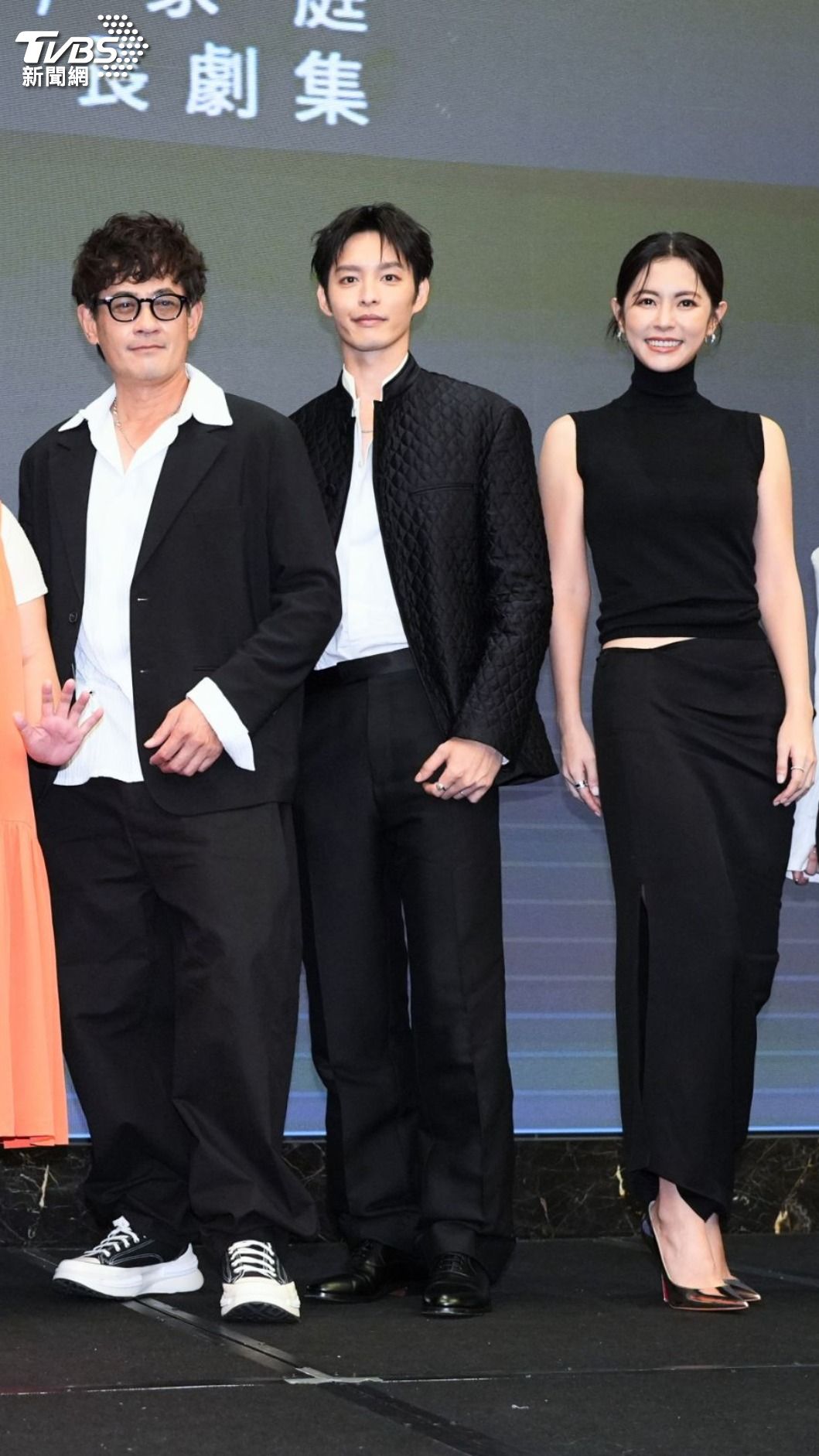柯叔元(左起)、曹佑寧、任容萱挑戰60集長劇。(圖/趙世平攝)