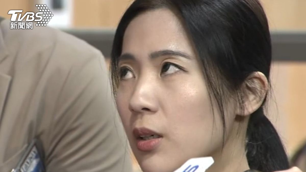 陳培瑜告徐巧芯等人傷害,讓徐巧芯大翻白眼,反嗆惡人先告狀。(圖/TVBS)