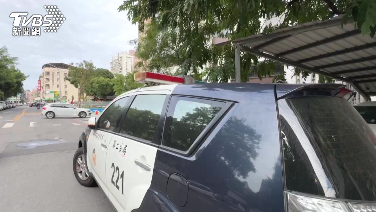 冷氣裝修工18樓墜落亡!從天井掉至2樓 母:才做一年多。(圖/TVBS)