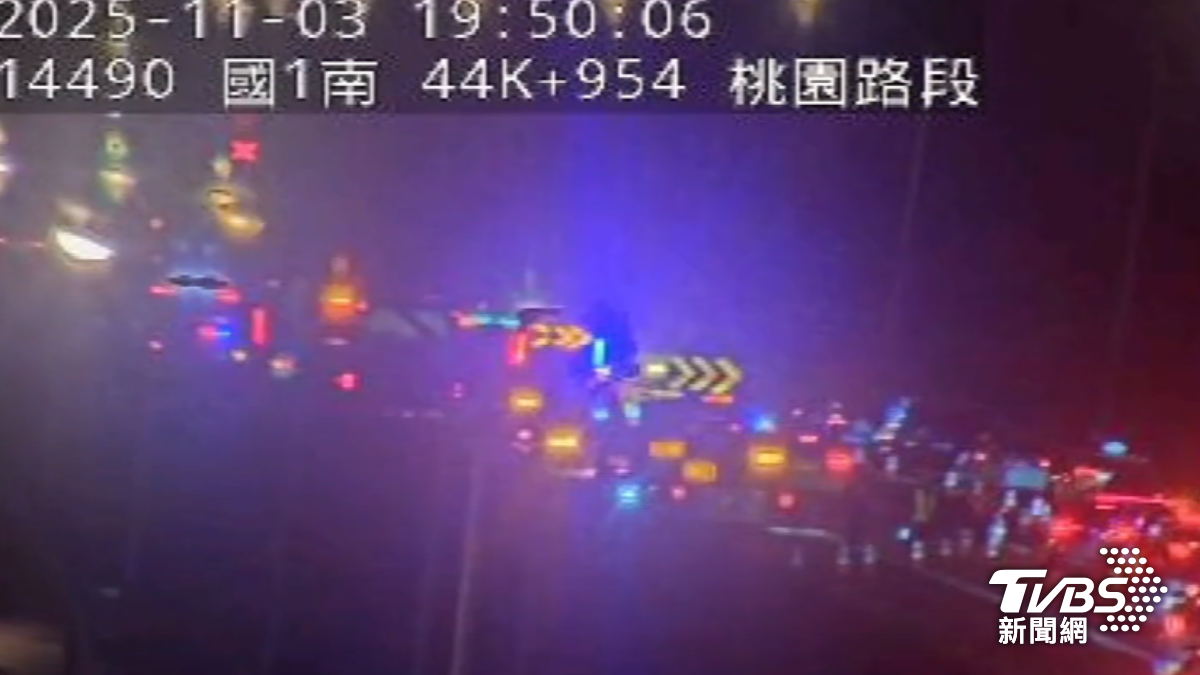 下班尖峰國道5車連環撞,一度回堵5公里。(圖/TVBS)