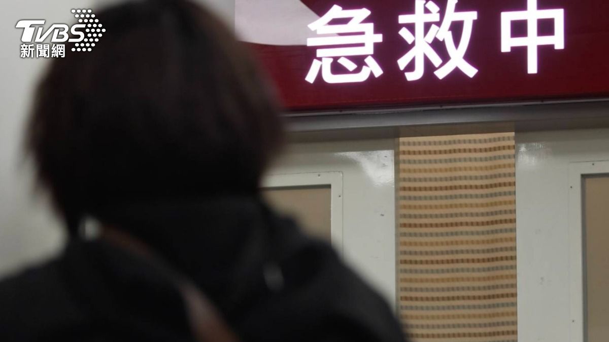 台灣急診壅塞難解。　（圖／TVBS） 