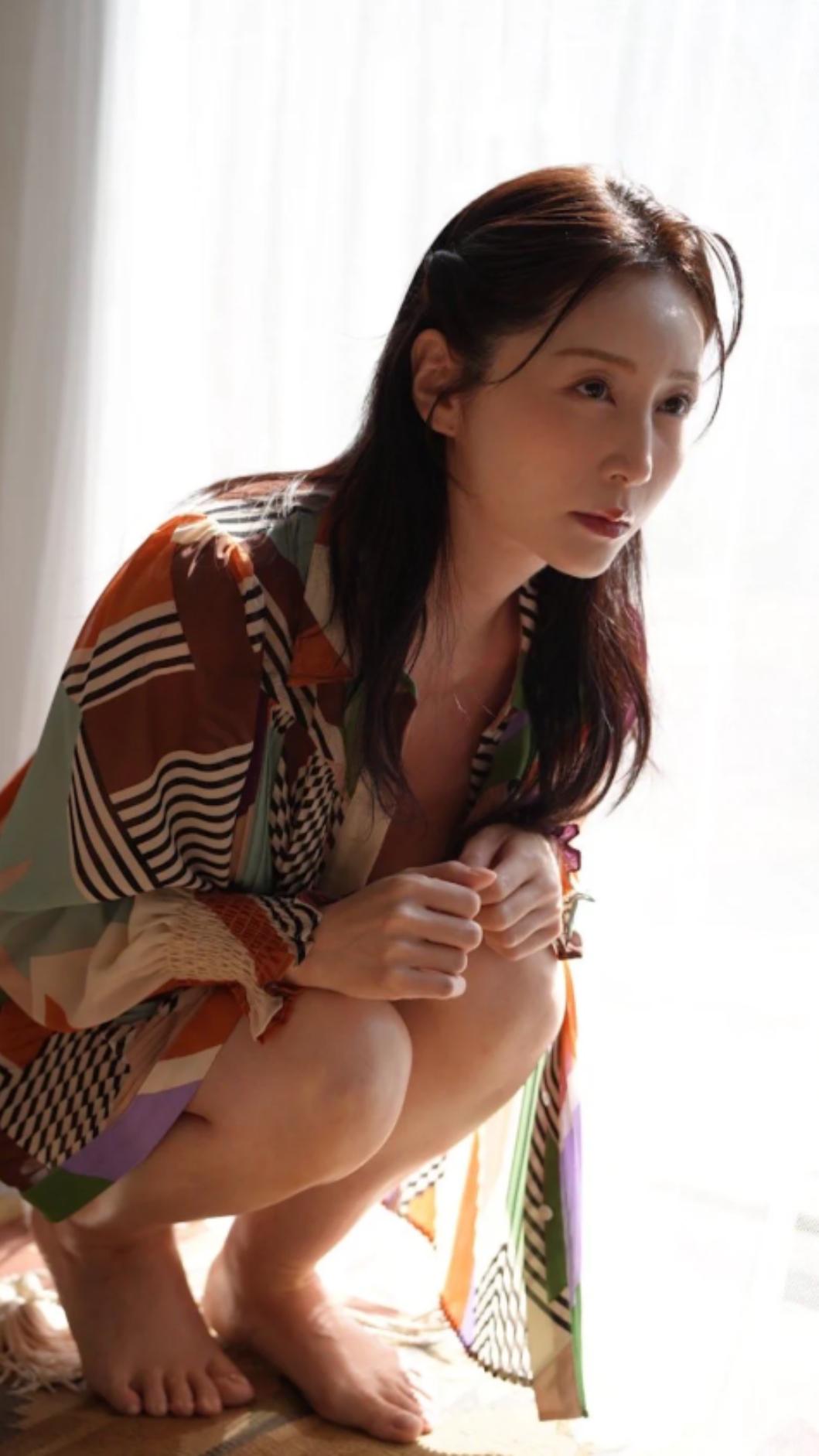 佐佐木明希日前分享疑似新作品側拍照。(圖/翻攝自佐佐木明希X)