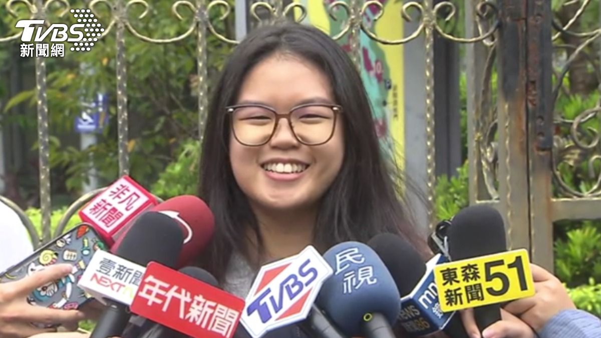 假連結買88元提拉米蘇遭騙,女大生出面受訪。(圖/TVBS)