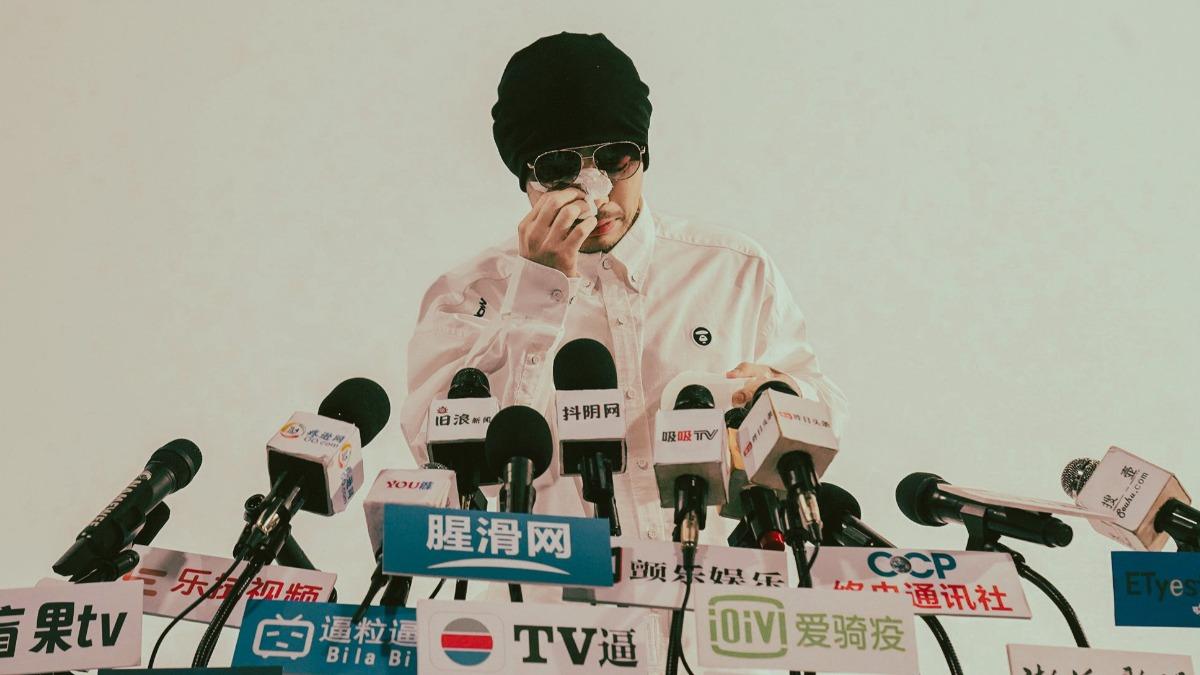 黃明志的歌曲《悔過書》一語成讖。（圖／黃明志YT）