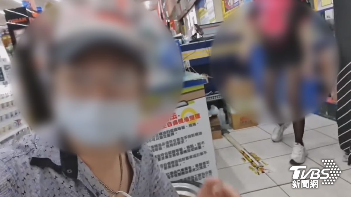 王姓男子被指控涉嫌偷拍性騷,內容都是拍攝女性腿部的畫面,被男子用來當作YT影片的流量密碼(圖/翻攝 當事人YT頻道)