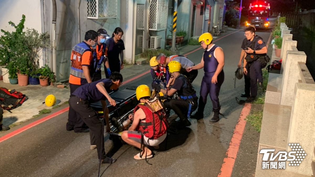 台南消防夜會女網友出事!她生氣墜河卻怕打119 結局超展開