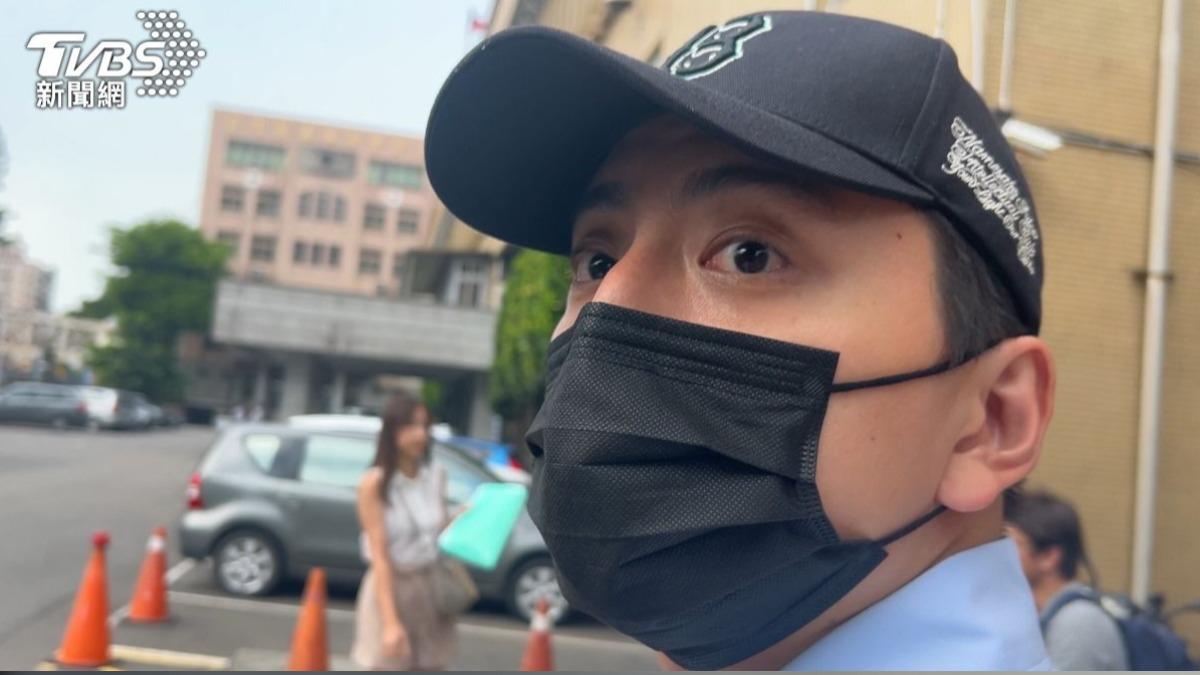 王大陸目前乖乖服兵役,也有滿滿的大平台。(圖/TVBS)