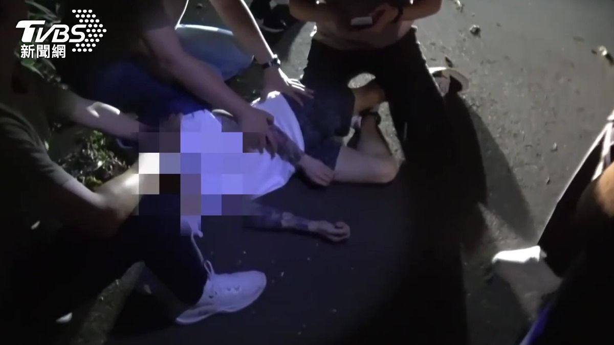 竹聯幫走私毒品藏公墓!警埋伏10小時 查扣6668克大麻花