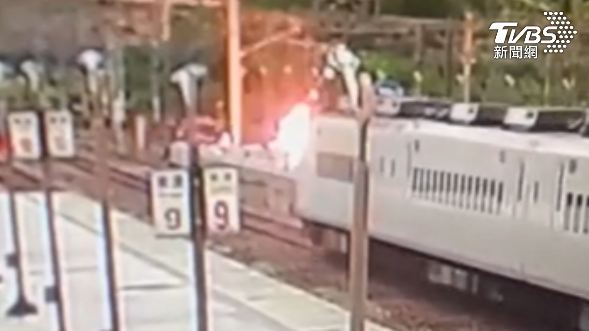 宜蘭東澳車站工安意外,工人觸電燒傷40%。(圖/記者爆料網)
