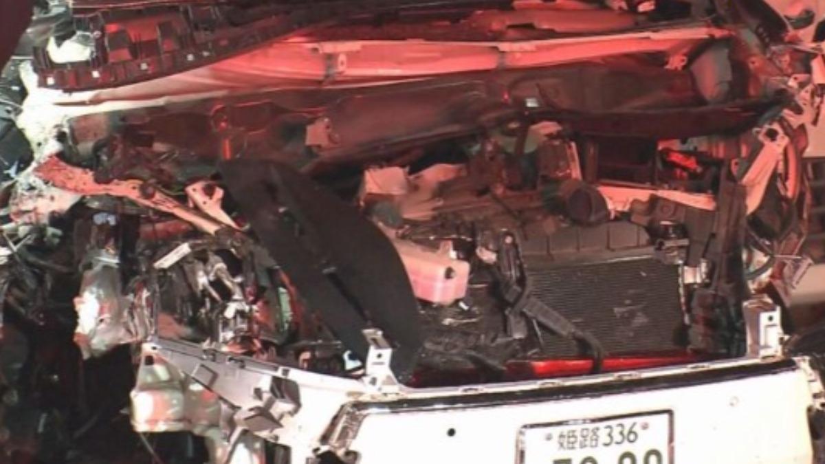 肇事車輛近乎全毀。（圖／翻攝 関西テレビ放送）