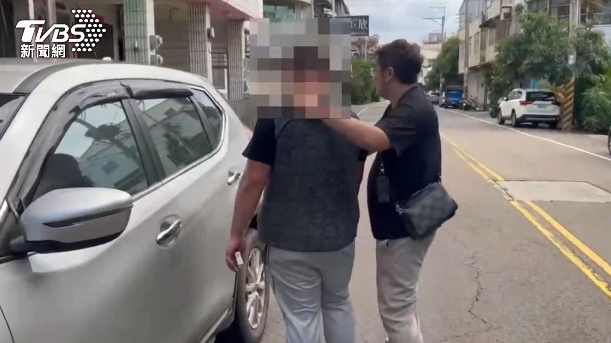 高雄市9月發生一起罕見的「黑吃黑 」 街頭搶劫案,警方後續將這些人一一逮捕歸案。(圖/TVBS)