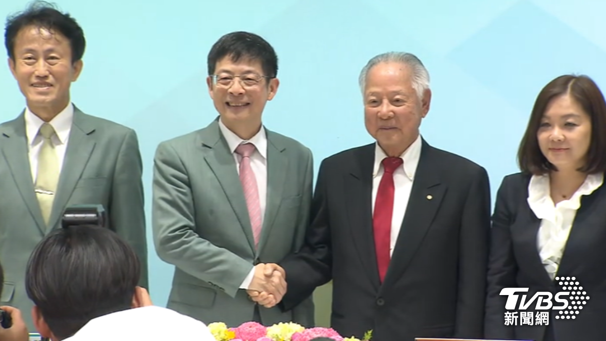玉山金確定併購三商人壽。(圖/TVBS)