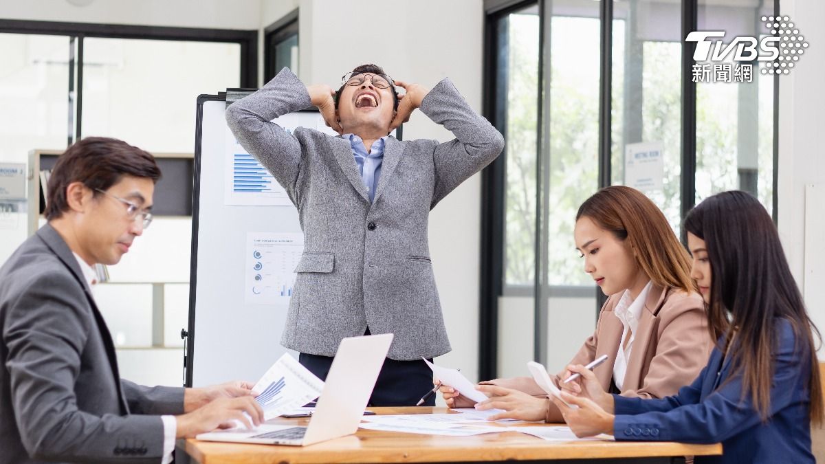 年輕無法吃苦？新人1年內全走光　網搖頭：要馬跑又不讓吃草