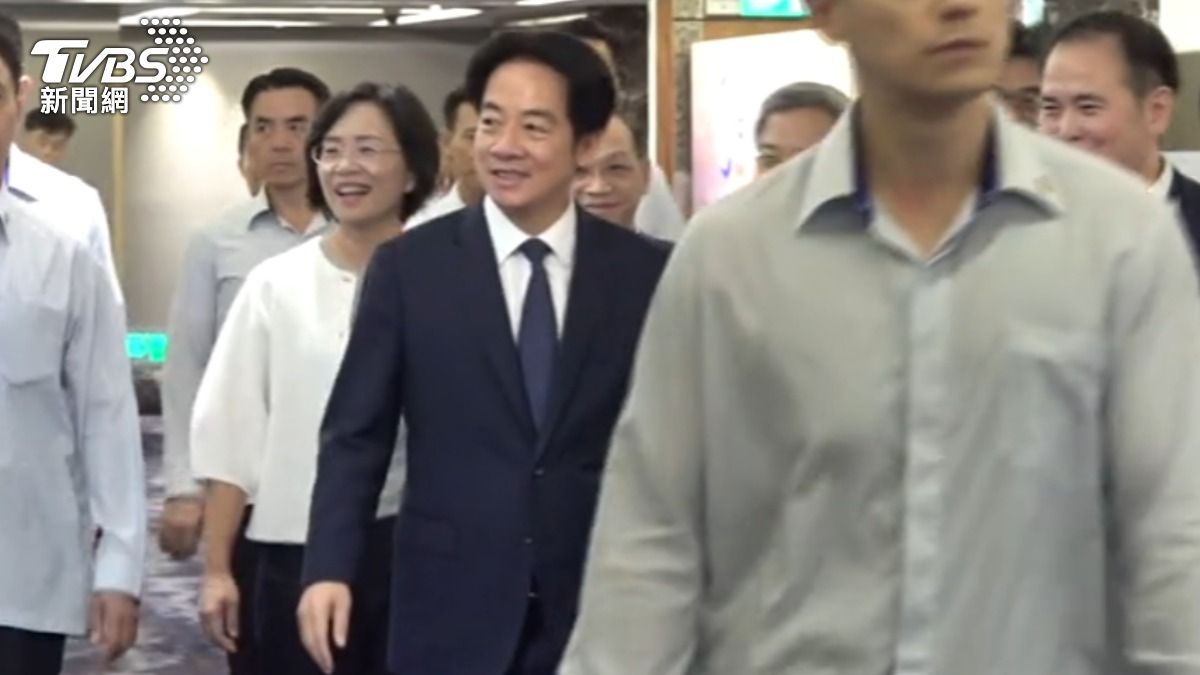 總統賴清德被問及要如何使用普發萬元現金。(圖/TVBS)