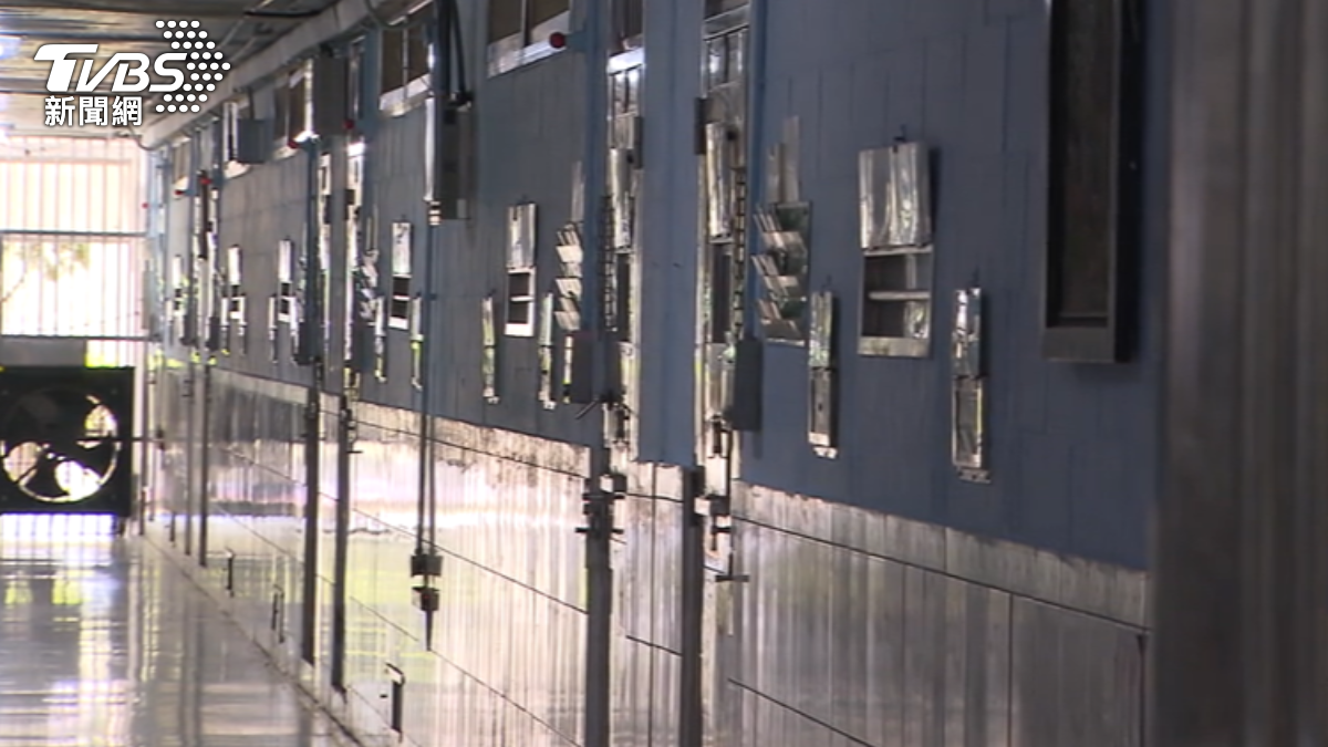 考量人權因素,受刑人寄出的信件,獄方人員無法檢查內容。 (圖/TVBS)