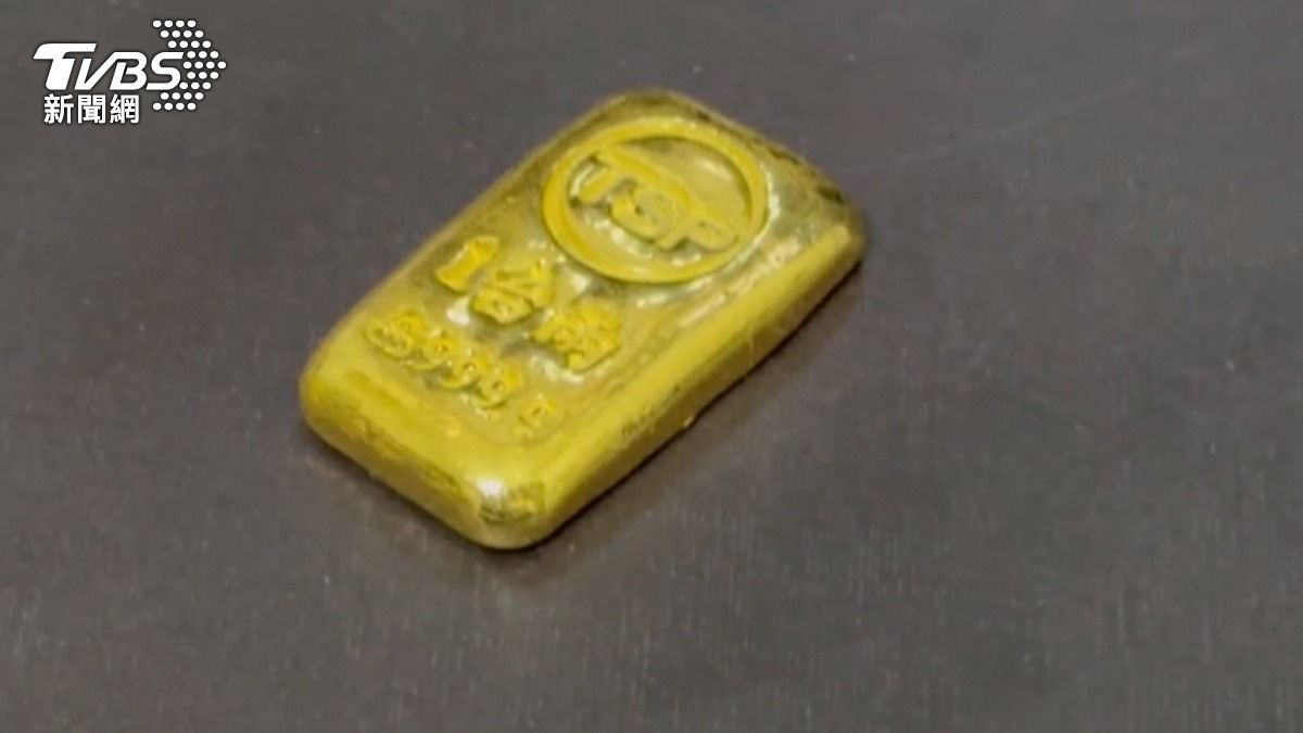 張先生他萬萬沒想到,單純購買黃金卻會被當成詐騙案件處理。(圖/TVBS)