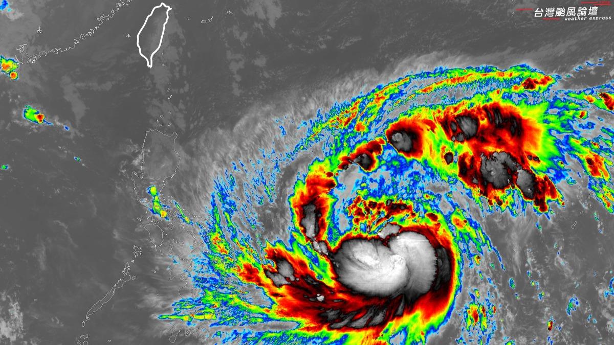 天氣/鳳凰颱風「環流大爆發」!雨下到紫爆 北部週一就變天開炸