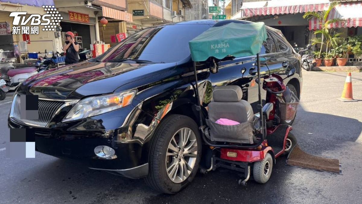 有片/剛就醫欲返家…印尼看護載99歲嬤撞車 她頭部重創亡