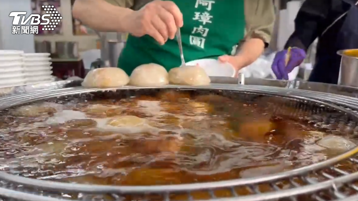 肉圓買10送2。（圖／TVBS）