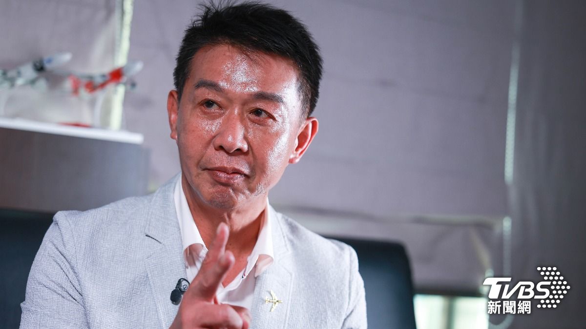 許智傑稱若當上高雄市長,會延續陳其邁的財政紀律。(圖/華子琛攝)