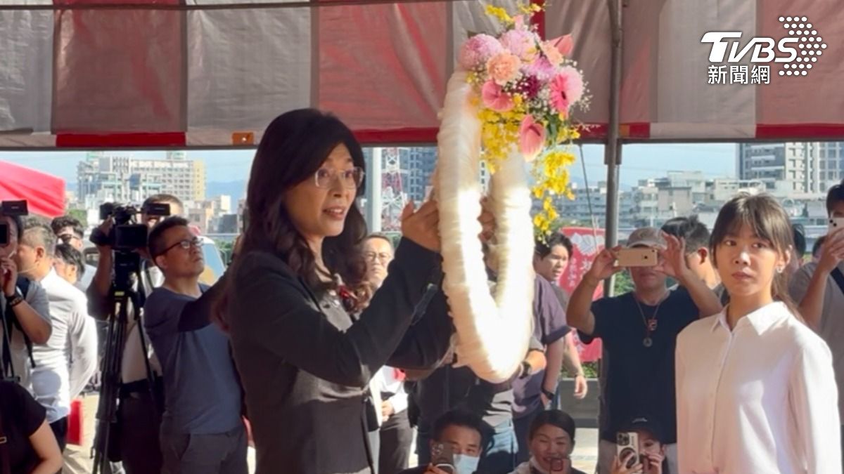 鄭麗文祭拜共諜 前藍委曝蜜月結束:藍拚2026會很辛苦